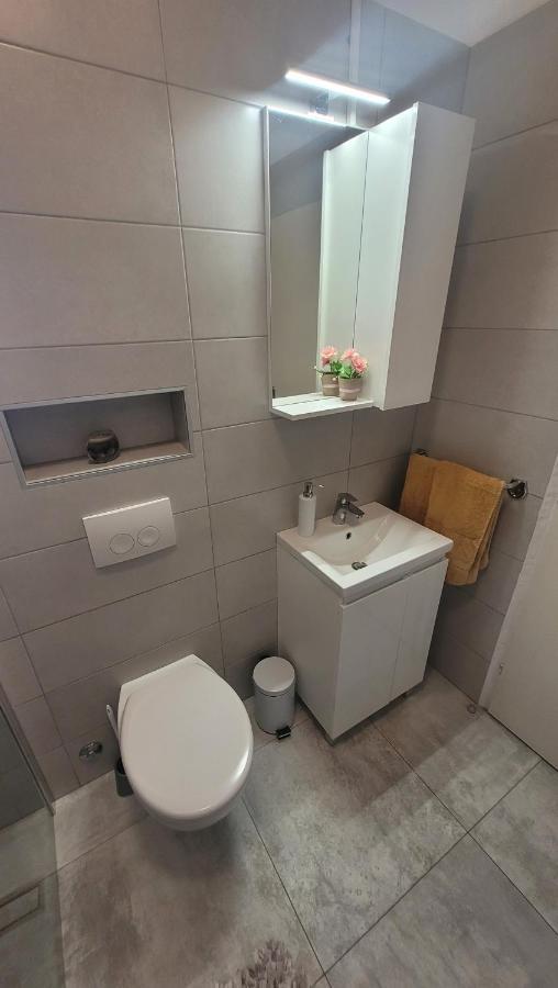 Lily Apartamento Krk Town Exterior foto