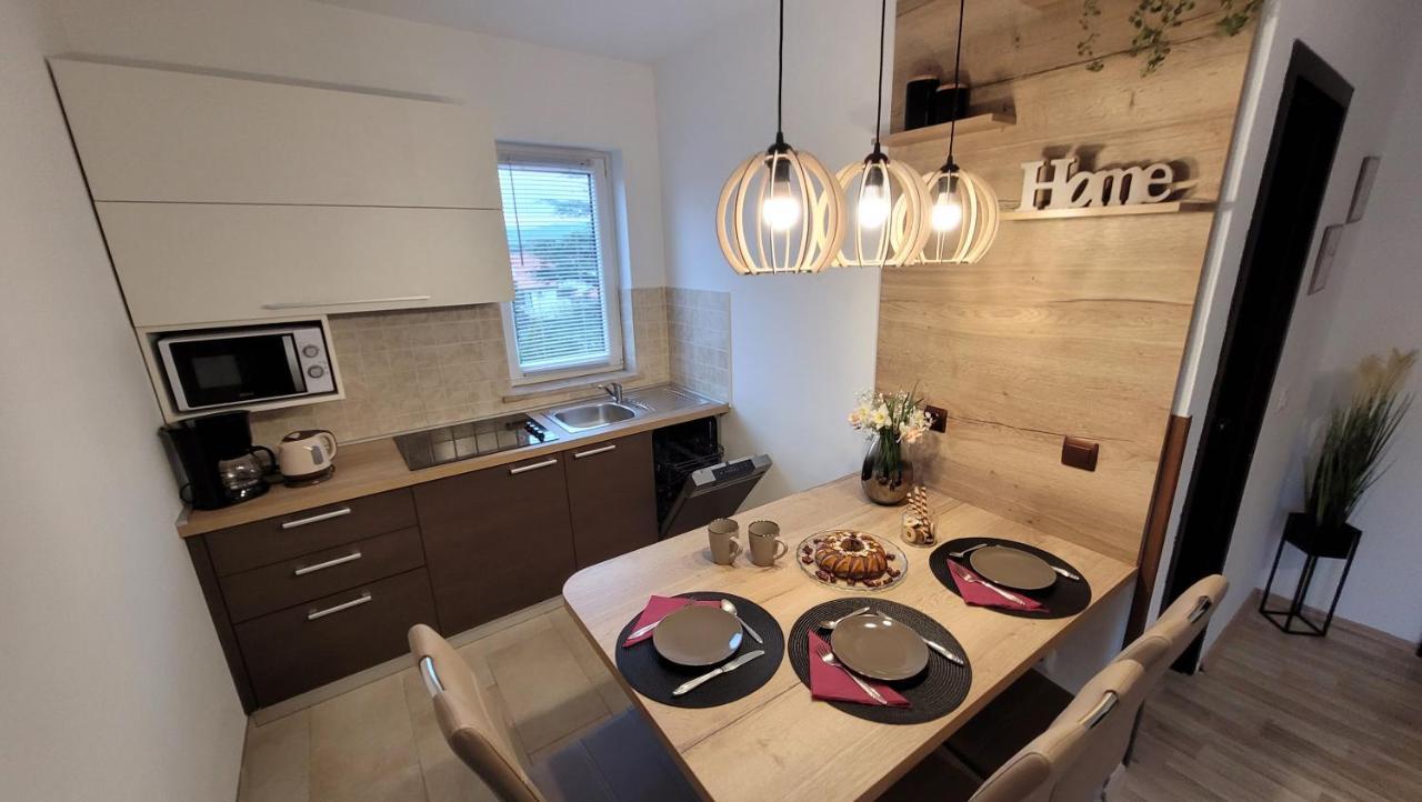 Lily Apartamento Krk Town Exterior foto